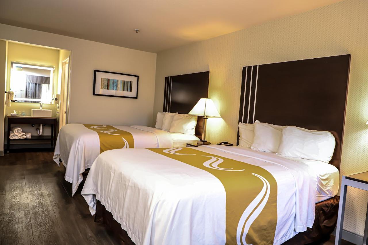 Quality Inn & Suites Camarillo-Oxnard Exterior photo
