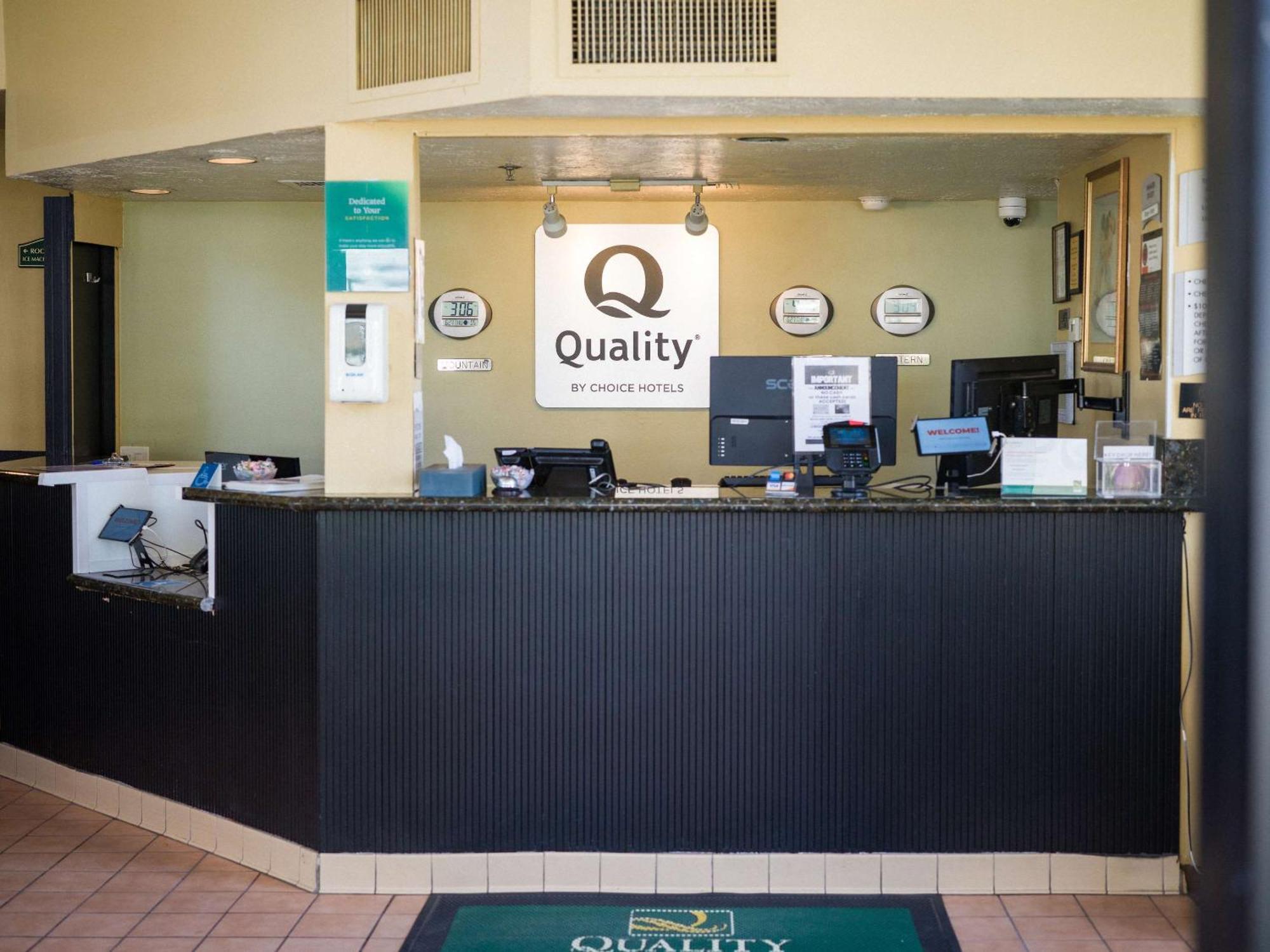 Quality Inn & Suites Camarillo-Oxnard Exterior photo